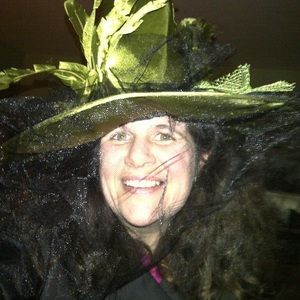 Meet your Posher, Marcia